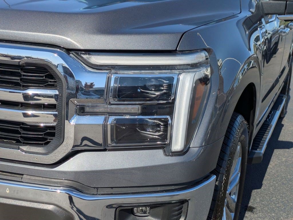 Used 2025 Ford F150 Lariat w/ Equipment Group 501A Mid AWD/4WD image 11