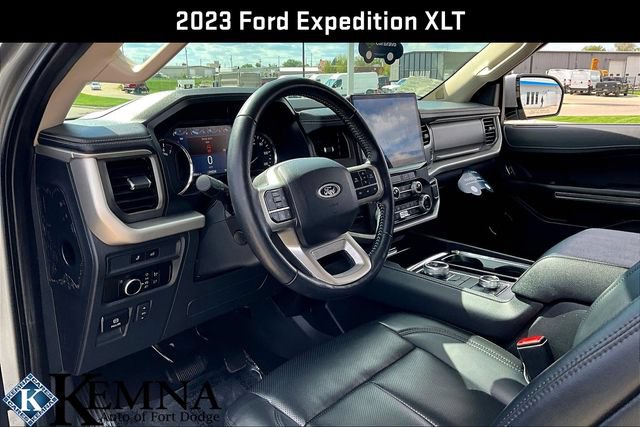 Used 2023 Ford Expedition XLT AWD/4WD image 21