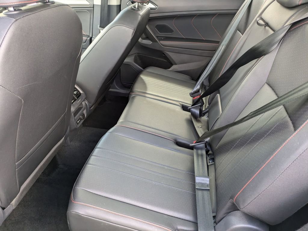 Used 2024 Volkswagen Tiguan Wolfsburg Edition image 27