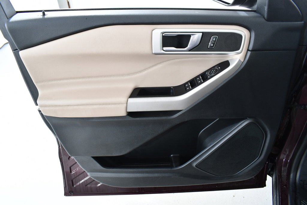 Used 2022 Ford Explorer XLT w/ Equipment Group 202A image 26