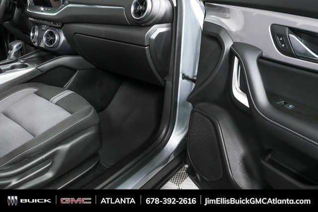 Used 2025 Chevrolet Blazer LT FWD image 23