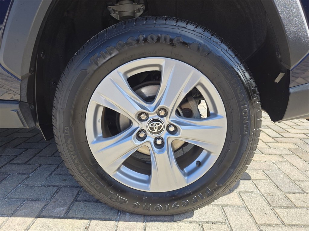 Certified 2022 Toyota RAV4 XLE w/ Convenience Package image 20