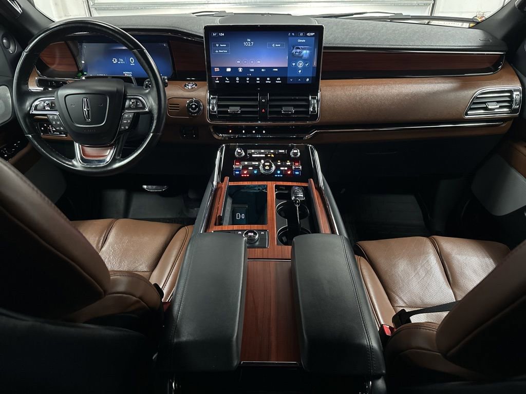 Used 2023 Lincoln Navigator L Reserve image 25