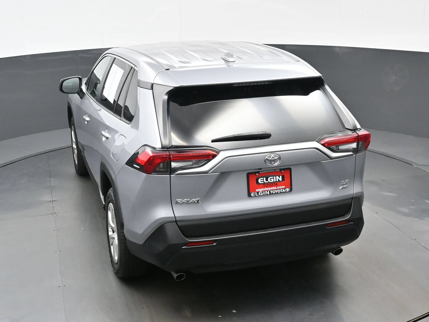Used 2023 Toyota RAV4 LE AWD/4WD image 37