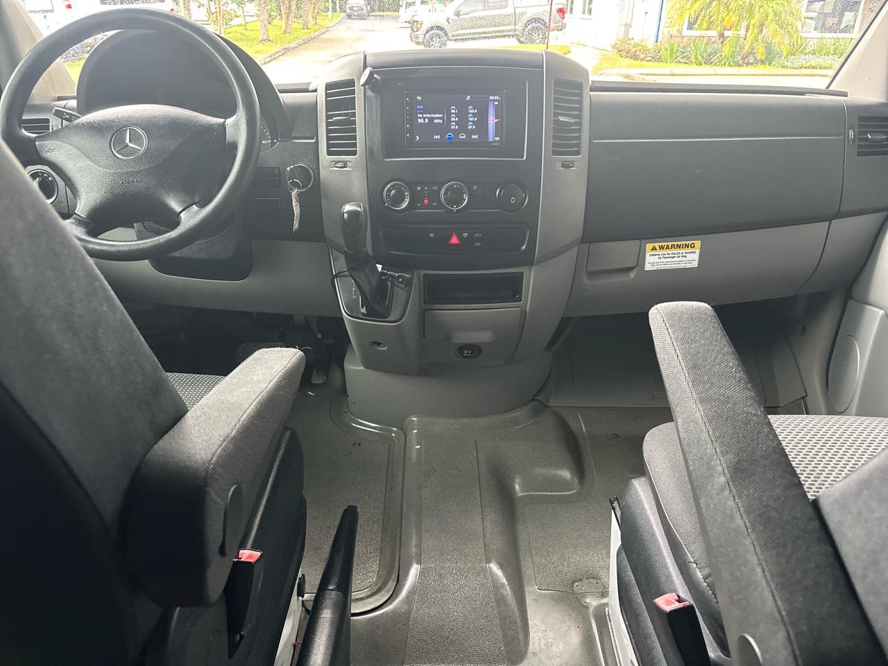 Used 2013 Mercedes-Benz Sprinter 2500 image 9
