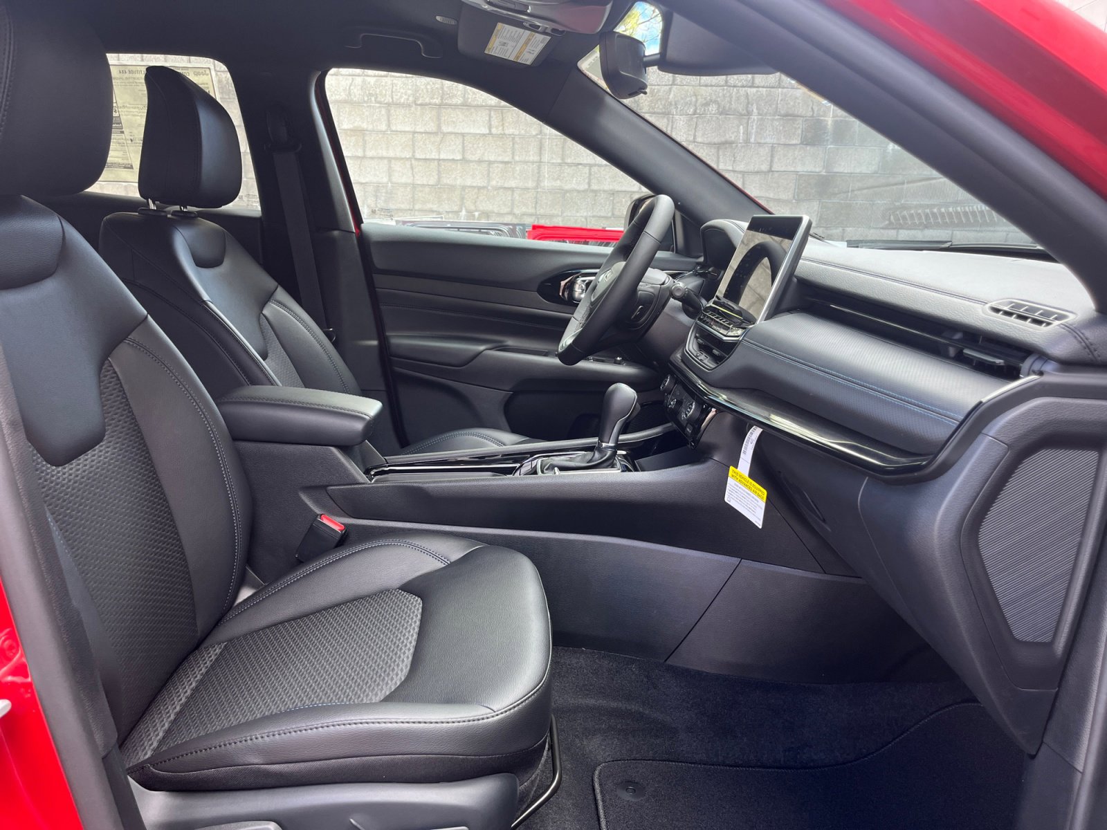 New 2026 Jeep Compass Latitude image 26