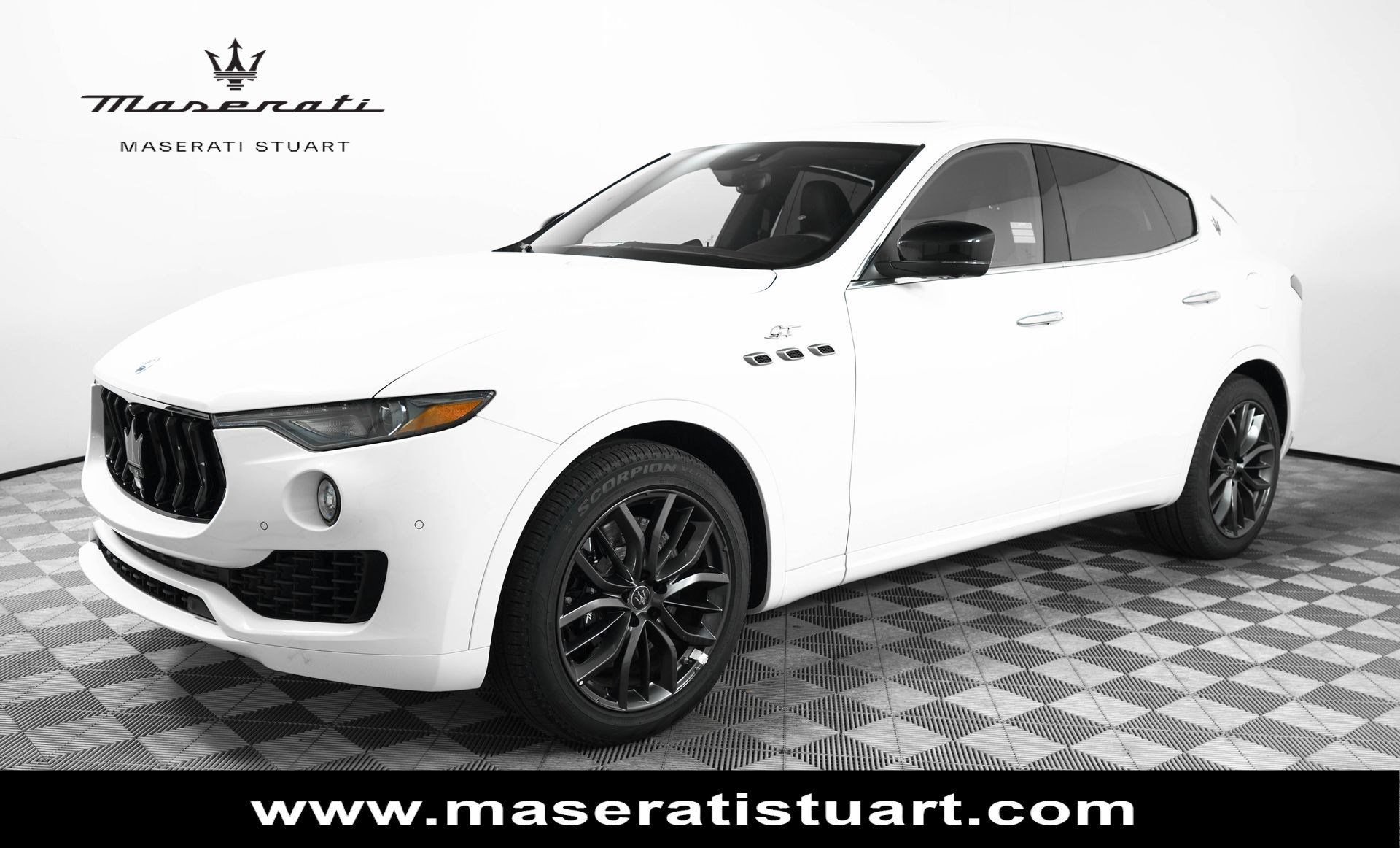 New 2024 Maserati Levante GT Ultima AWD/4WD image 3