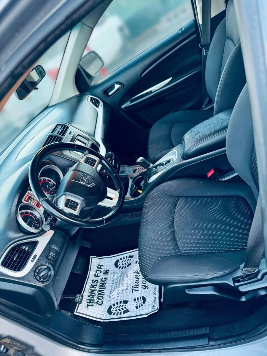 Used 2018 Dodge Journey SE w/ Popular Equipment Group FWD image 15