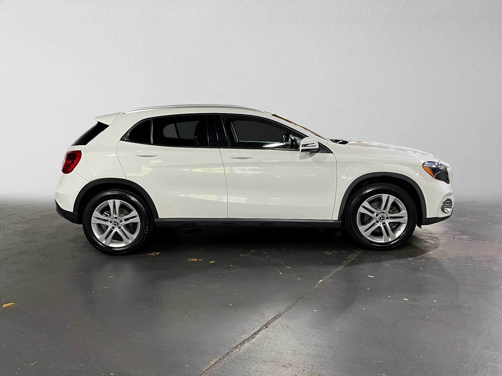 Certified 2020 Mercedes-Benz GLA 250 4MATIC image 2