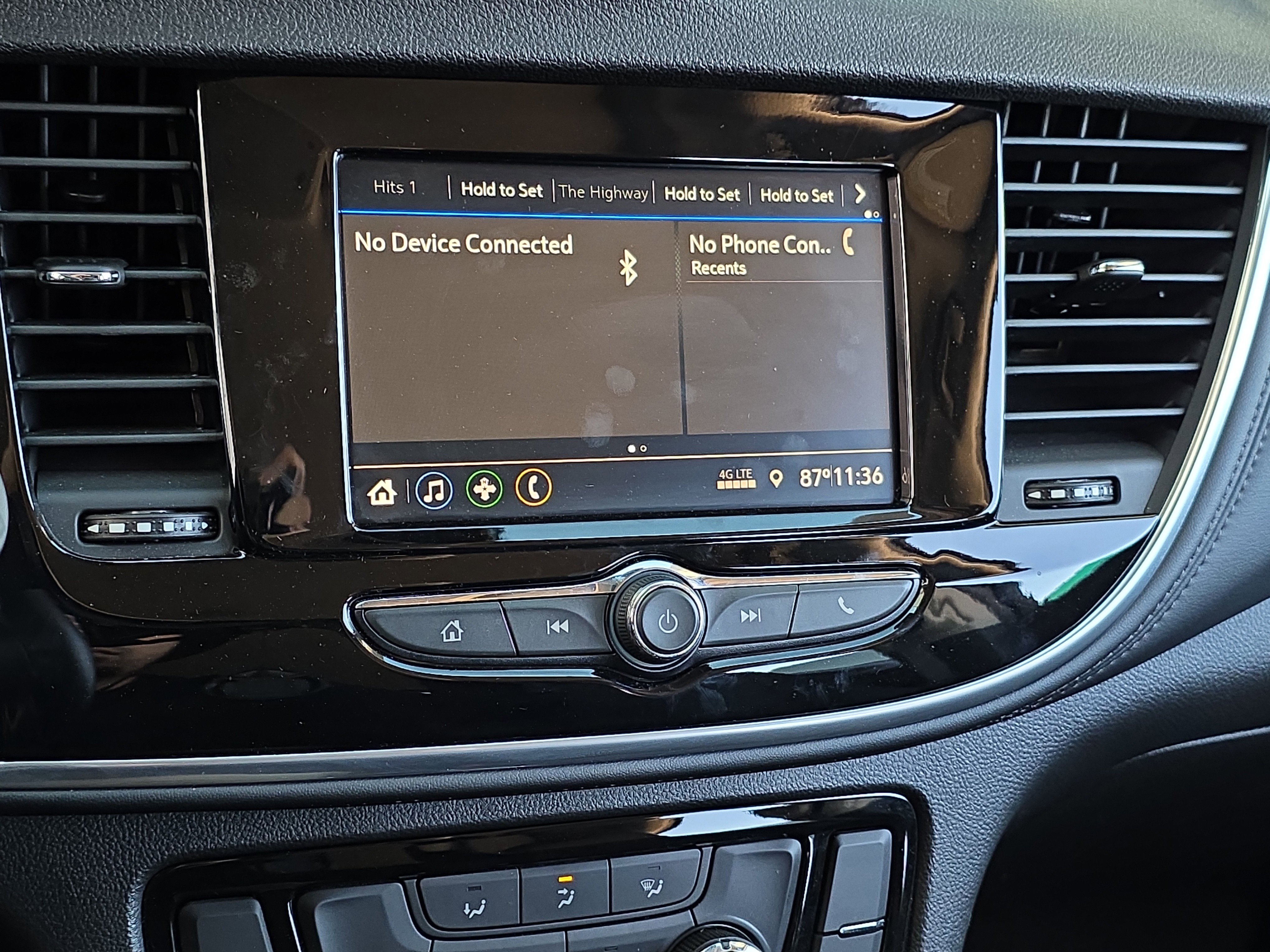 Used 2022 Buick Encore Preferred w/ Safety Package image 18