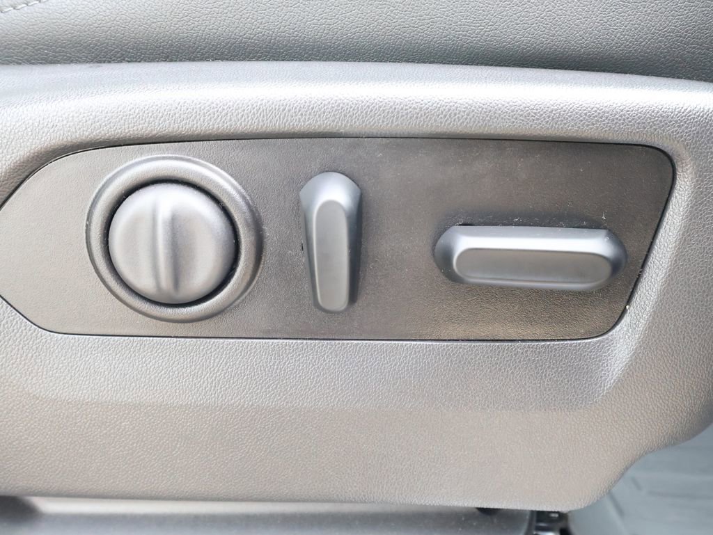 Used 2021 GMC Sierra 1500 SLT w/ SLT Premium Plus Package image 46