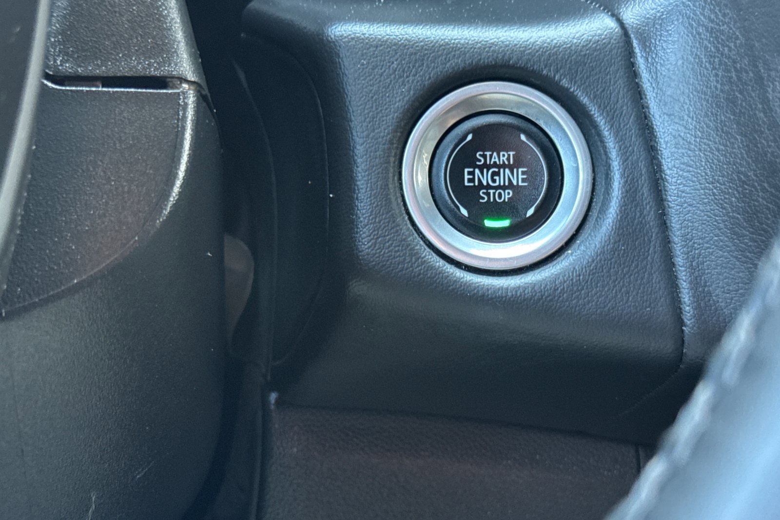 Used 2024 Chevrolet Tahoe LT image 30