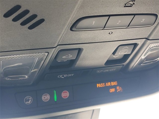 Used 2022 Cadillac XT6 Sport w/ Technology Package image 32