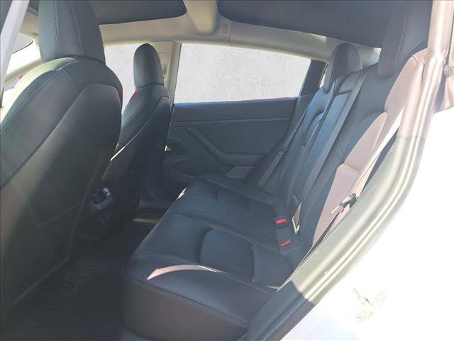 Used 2021 Tesla Model 3 Standard Range Plus image 14