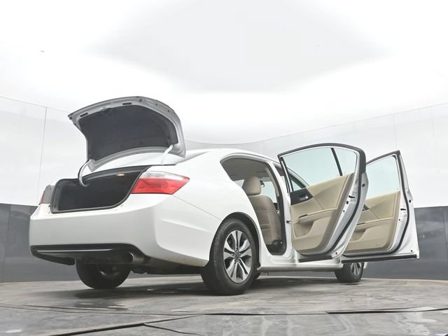 Used 2015 Honda Accord LX image 51