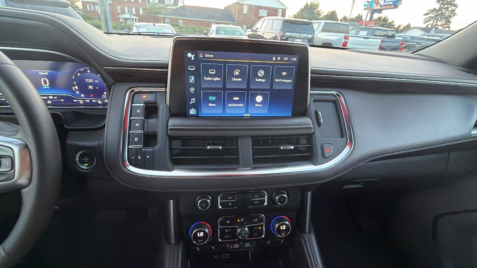 Used 2023 Chevrolet Suburban LT RWD image 35