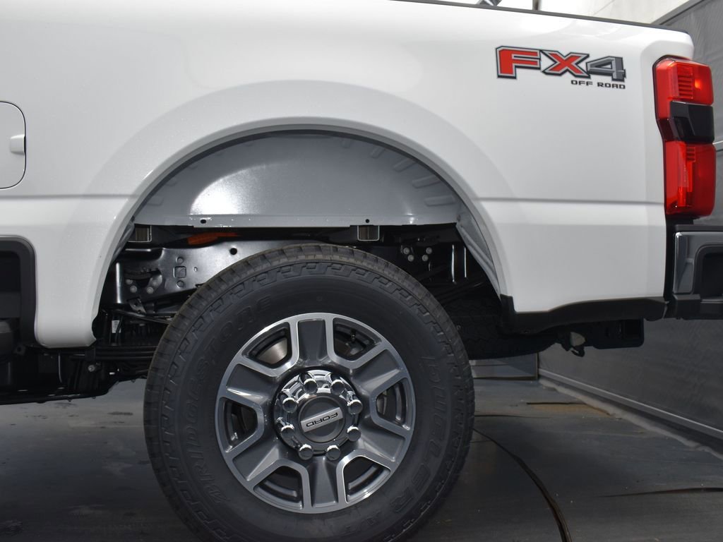 New 2026 Ford F350 Lariat w/ FX4 Off-Road Package image 15