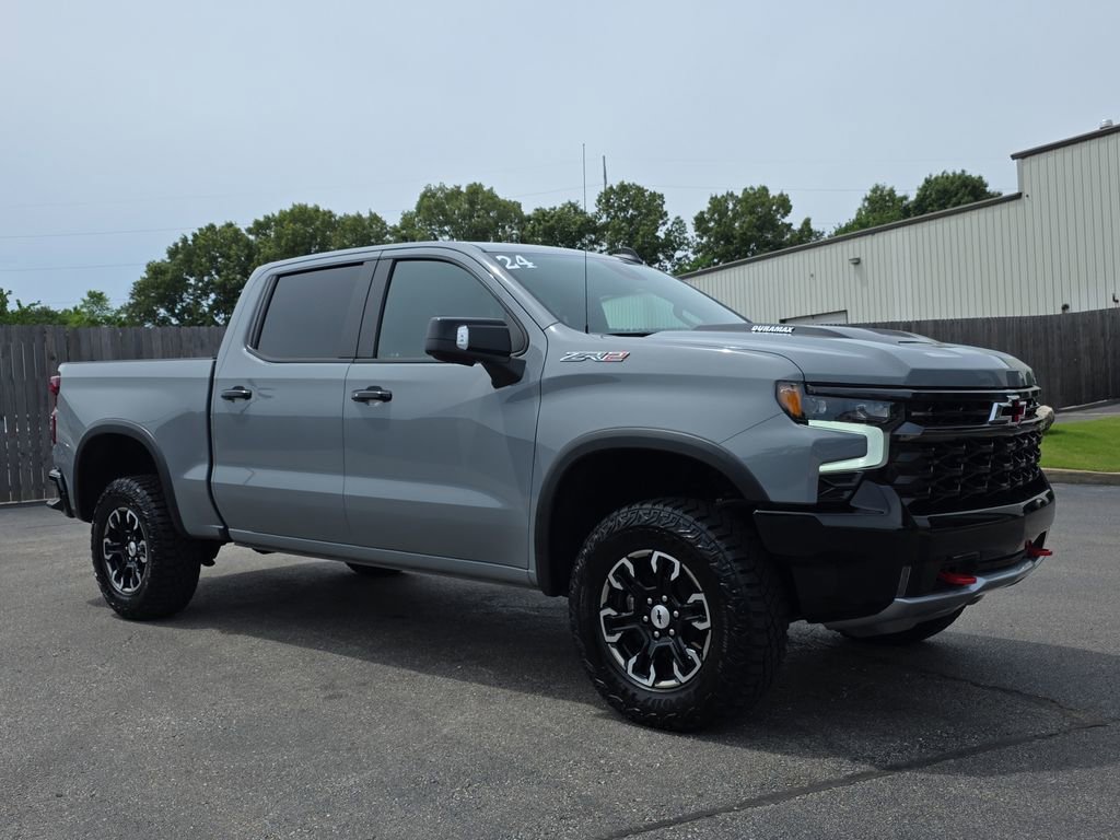 Used 2024 Chevrolet Silverado 1500 ZR2 AWD/4WD image 7