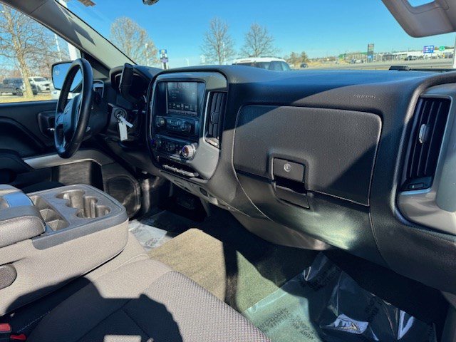 Used 2017 Chevrolet Silverado 1500 LT w/ All Star Edition image 33