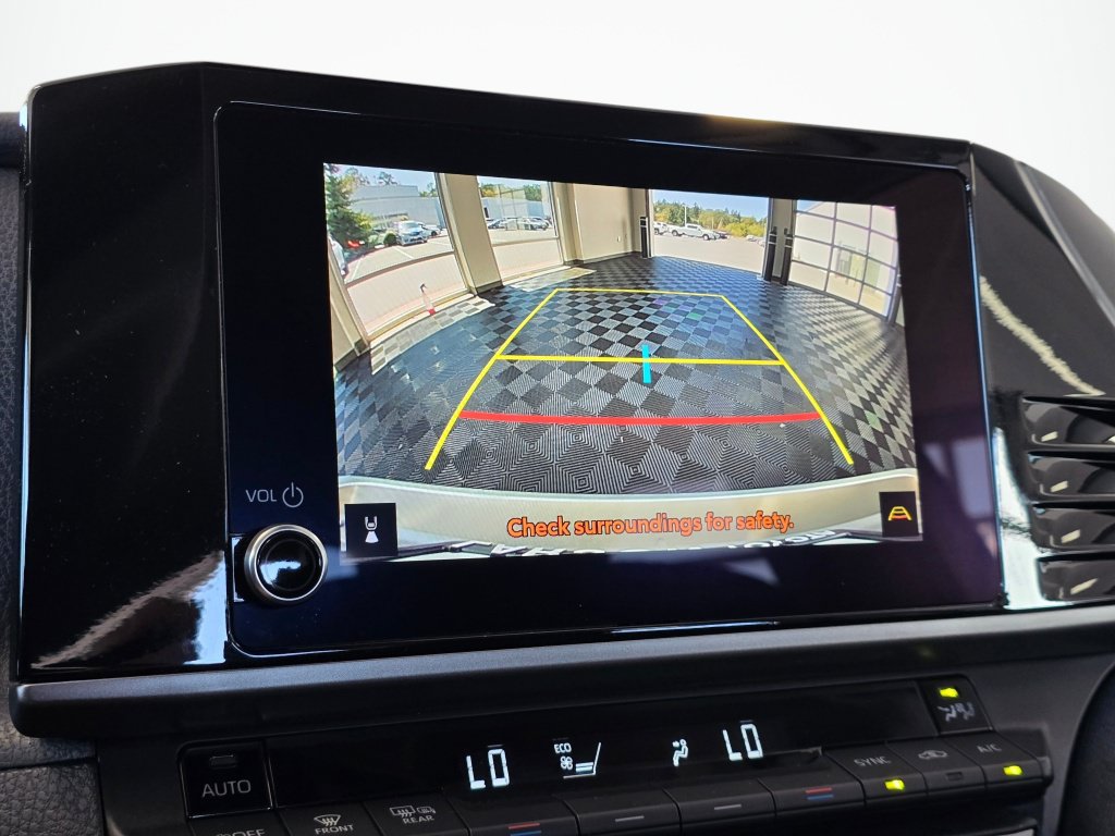Used 2025 Toyota Camry LE FWD image 27