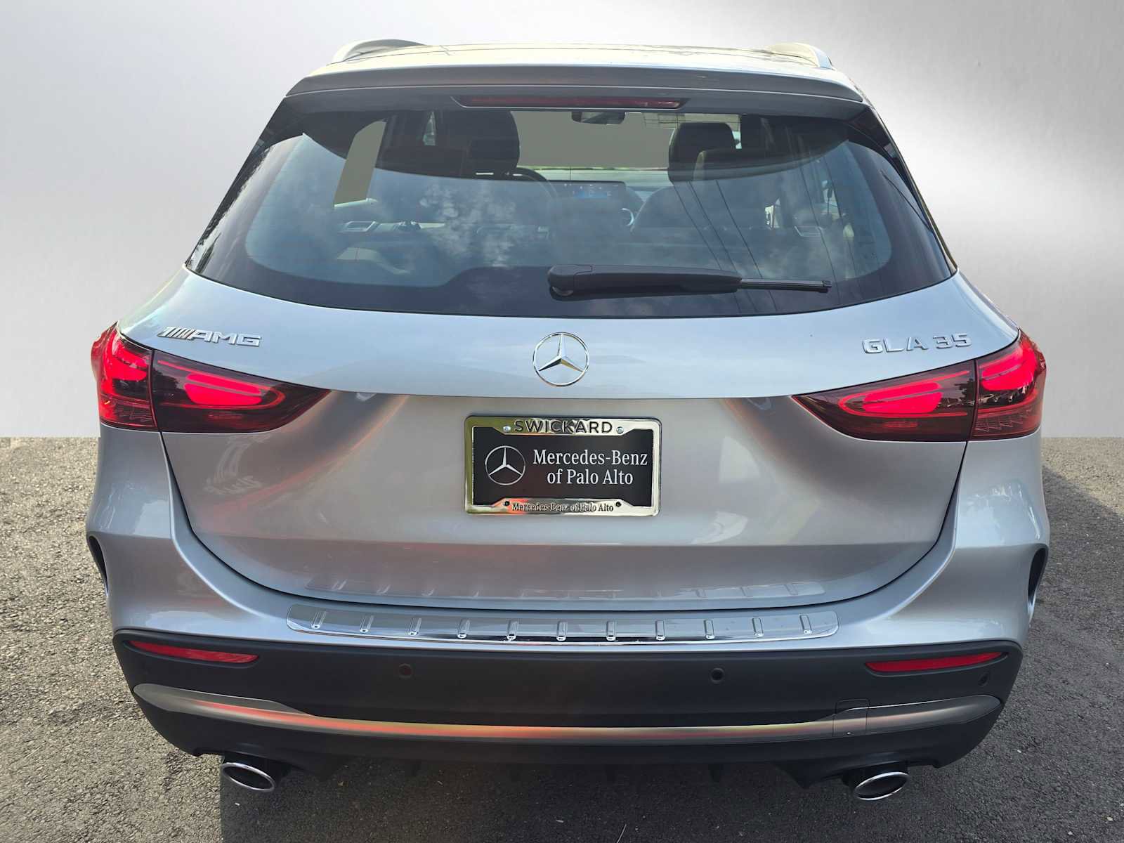 New 2026 Mercedes-Benz GLA 35 AMG 4MATIC image 4