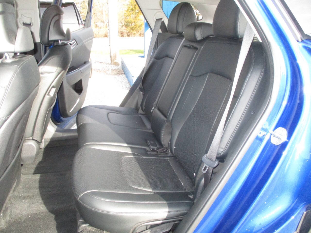 Used 2023 Kia Sportage EX image 29
