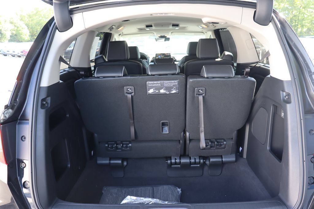 Used 2026 Honda Odyssey Elite image 13