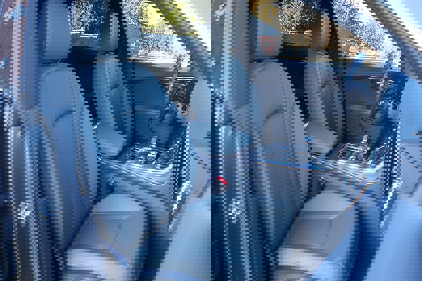 Used 2019 Audi Q8 Premium Plus w/ Premium Plus image 18