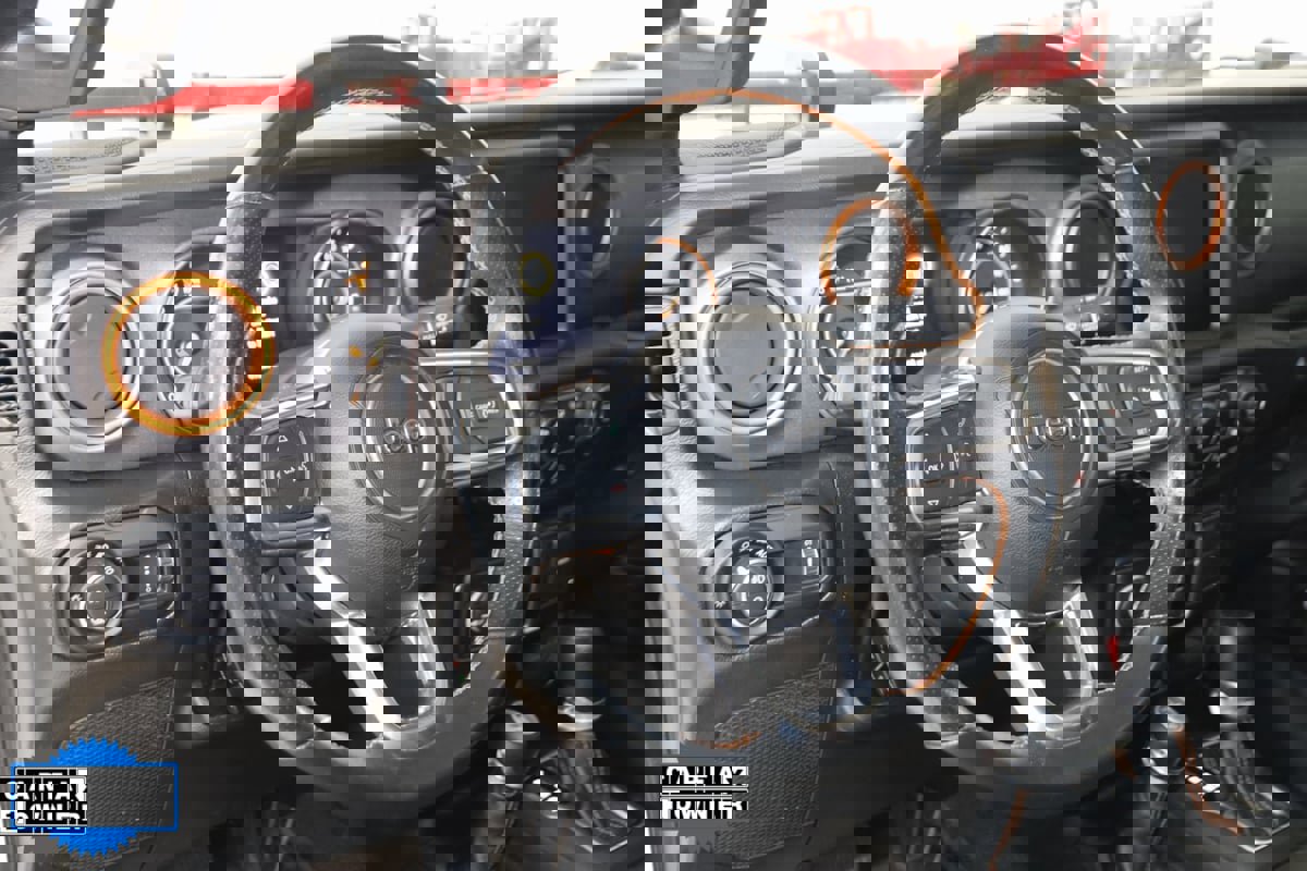 Used 2023 Jeep Gladiator Mojave w/ Cold Weather Group image 6