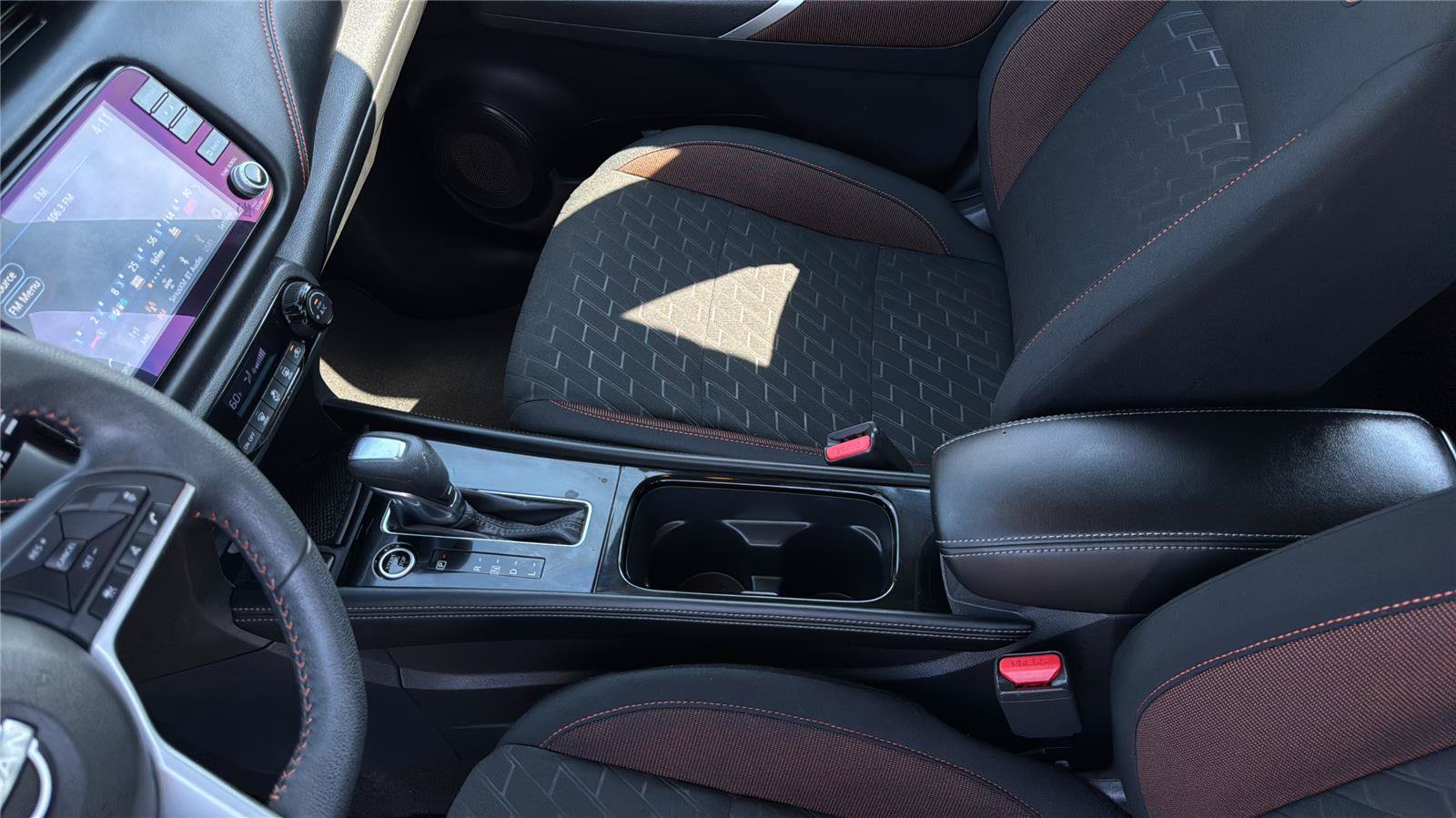Used 2023 Nissan Kicks SR FWD image 13