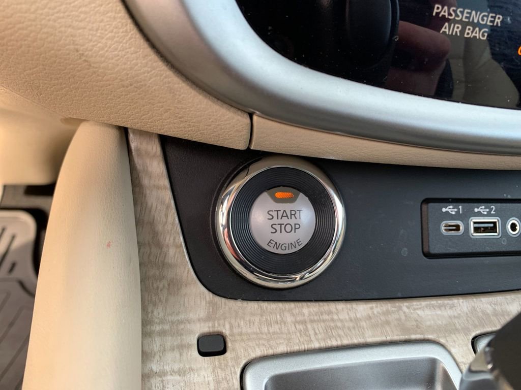 Used 2022 Nissan Murano SL w/ SL Moonroof Package image 28