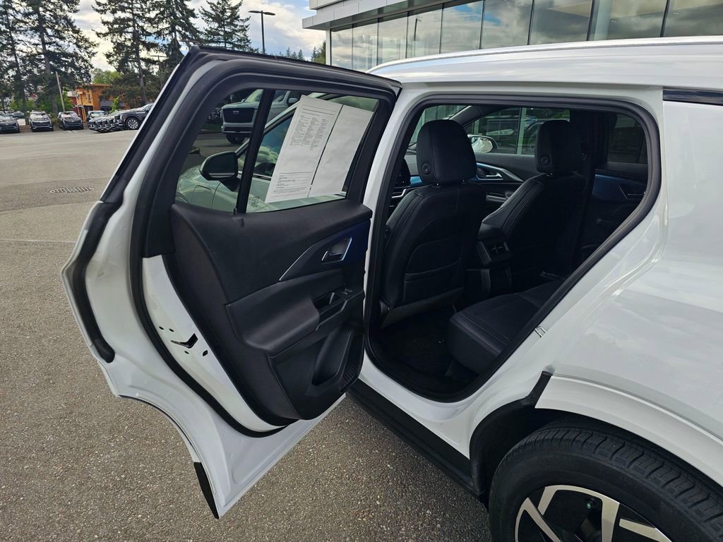 Used 2025 Chevrolet Equinox EV LT w/ Convenience Package FWD image 15