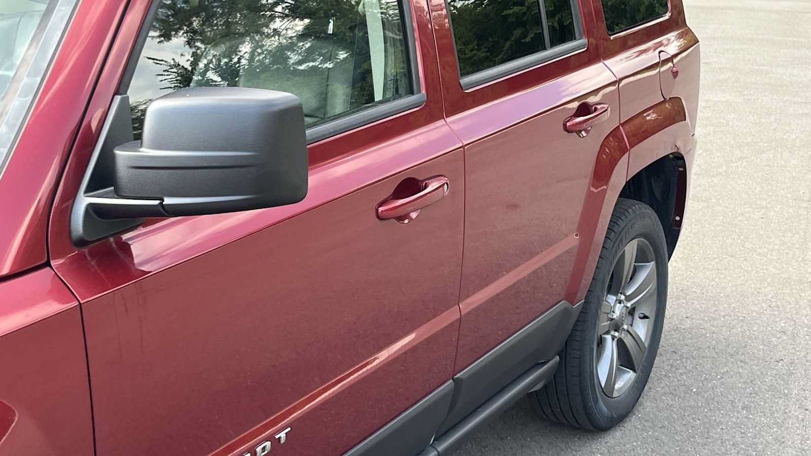 Used 2015 Jeep Patriot High Altitude AWD/4WD image 17
