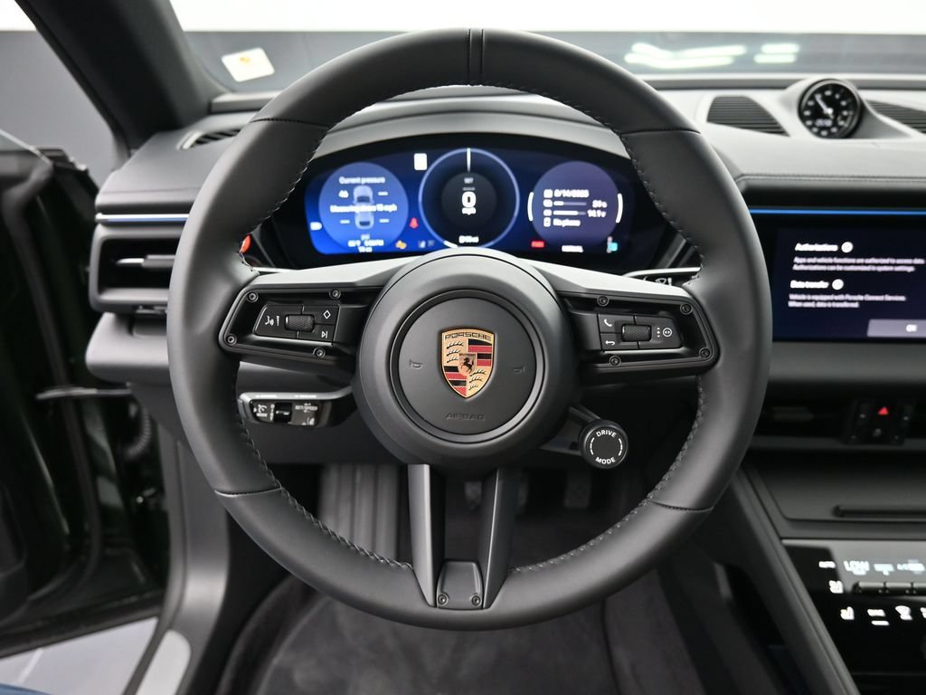 Certified 2025 Porsche Macan Electric RWD image 7
