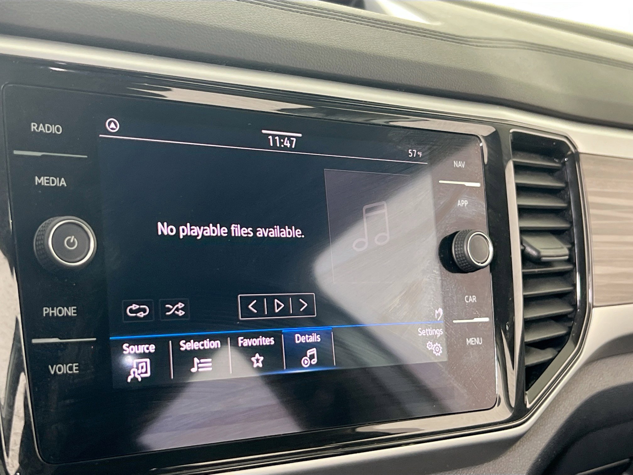 Used 2022 Volkswagen Atlas SEL image 15