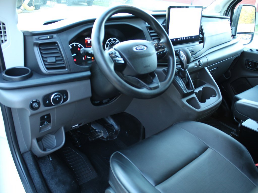 Used 2022 Ford Transit 250 Medium Roof image 10
