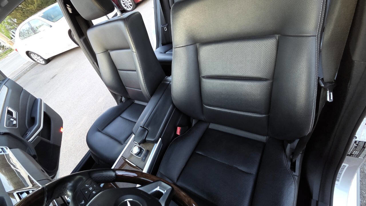 Used 2014 Mercedes-Benz E 350 4MATIC Sedan image 29