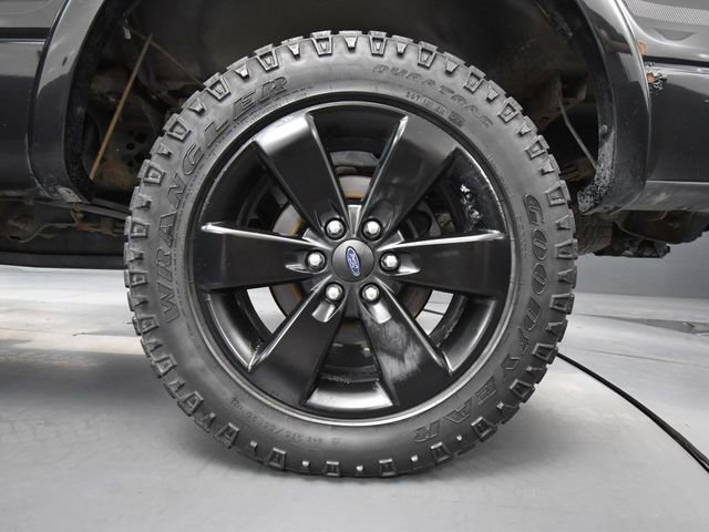 Used 2014 Ford F150 FX4 w/ Equipment Group 402A Luxury image 16