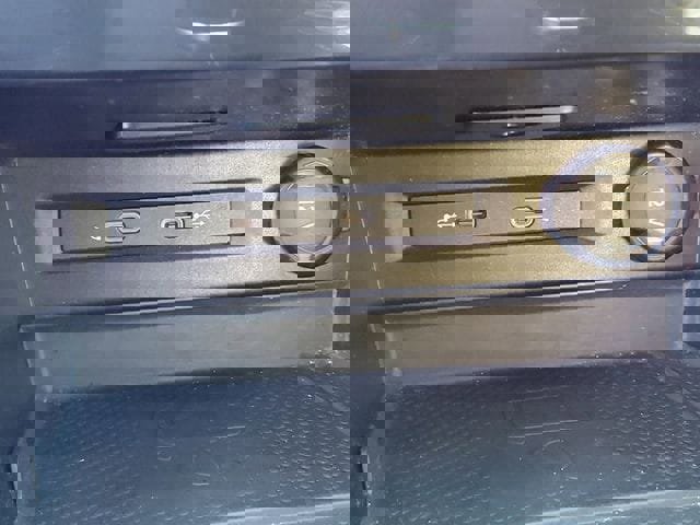 Certified 2024 Volkswagen Tiguan SE R-Line image 27