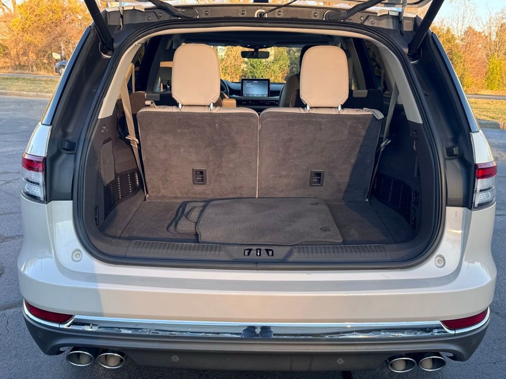 Used 2023 Lincoln Aviator Reserve w/ Equipment Group 201A image 43