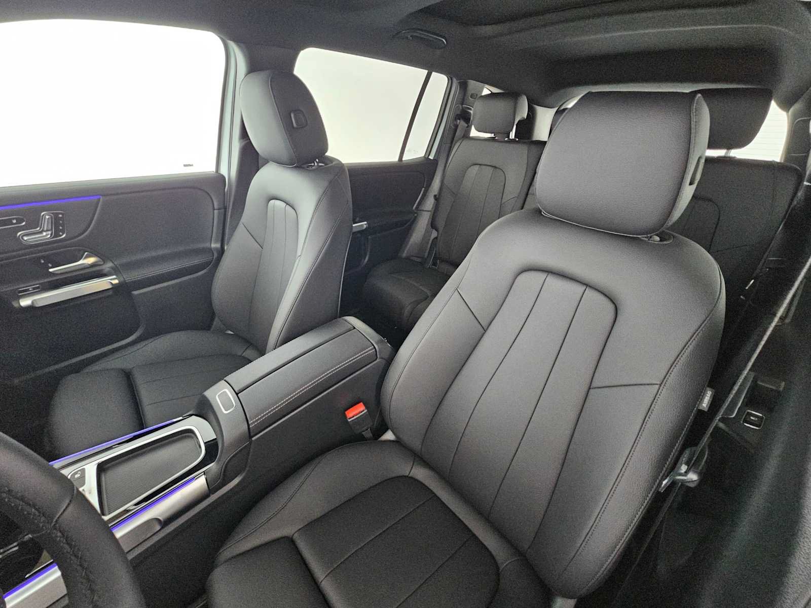 New 2026 Mercedes-Benz GLB 250 image 21