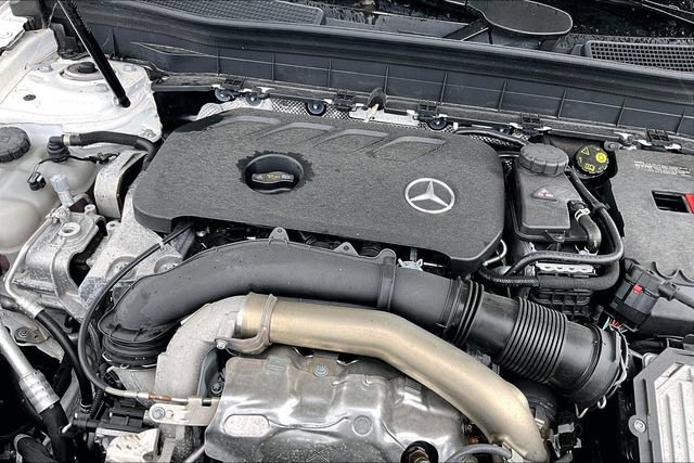 Used 2025 Mercedes-Benz GLB 250 image 20