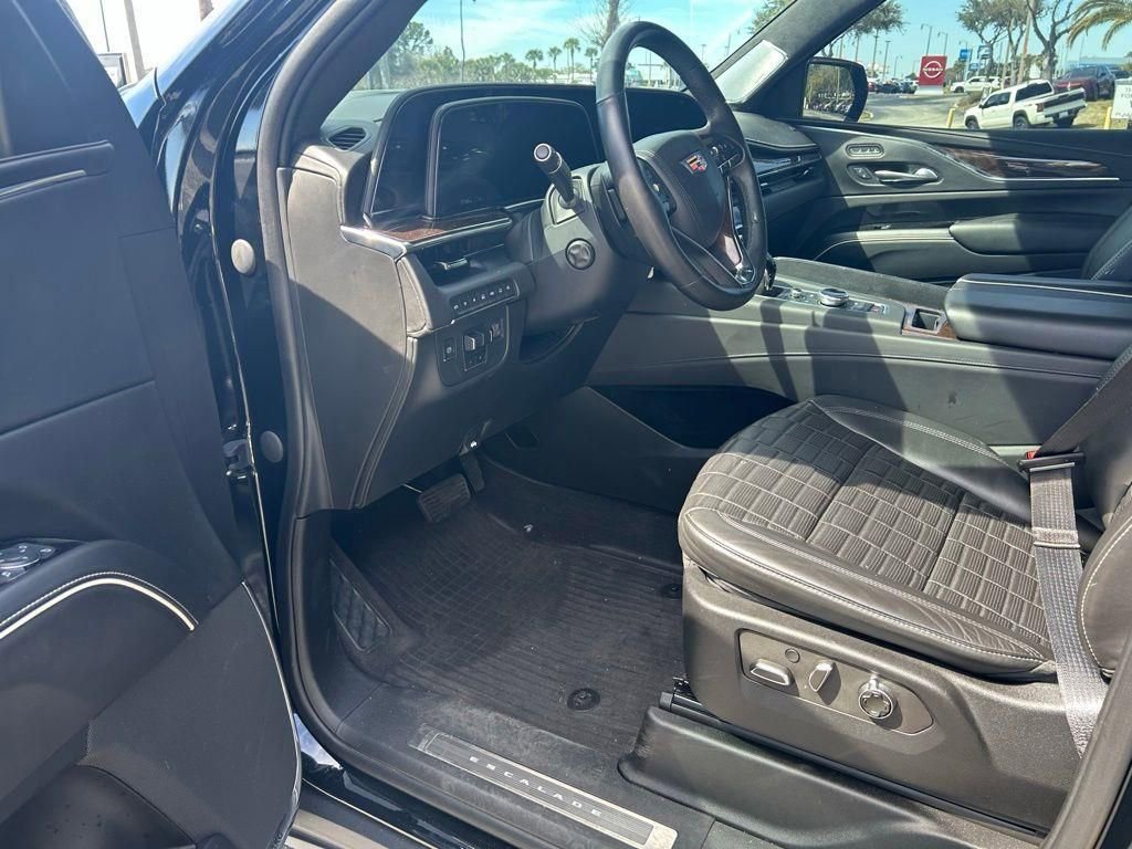 Certified 2023 Cadillac Escalade ESV Sport Platinum image 12