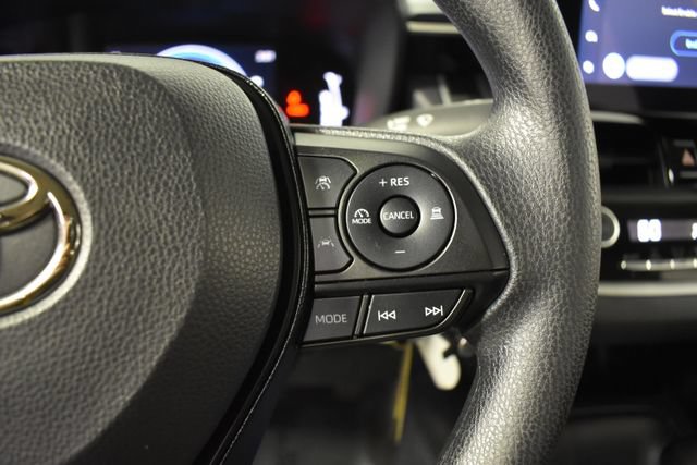 Used 2026 Toyota Corolla LE FWD image 15