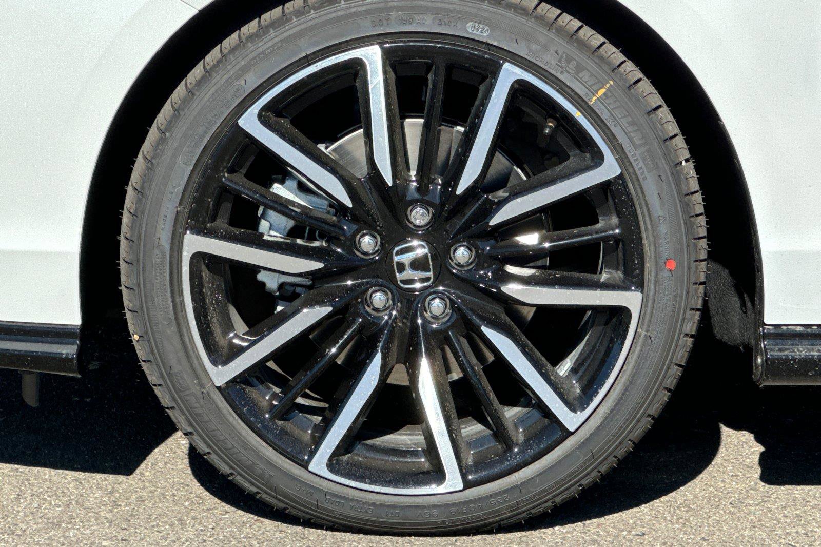 New 2025 Honda Accord Touring image 32