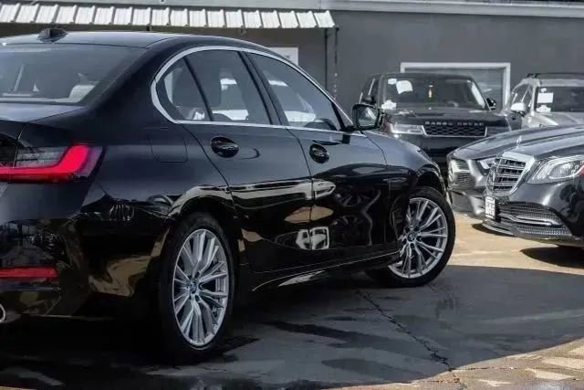 Used 2024 BMW 330i Sedan image 12