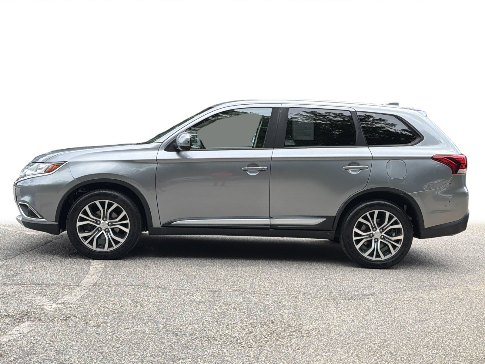 Used 2018 Mitsubishi Outlander SE AWD/4WD image 21
