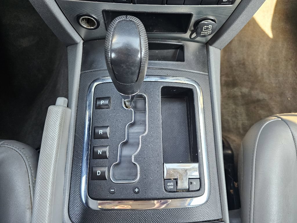 Used 2006 Jeep Grand Cherokee Laredo AWD/4WD image 17