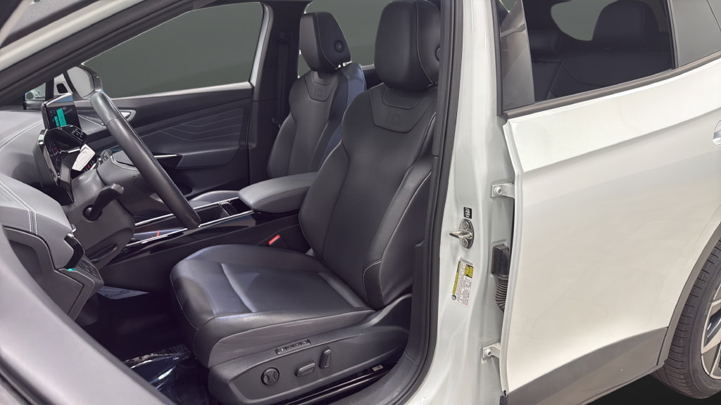 Used 2023 Volkswagen ID.4 Pro S AWD/4WD image 9