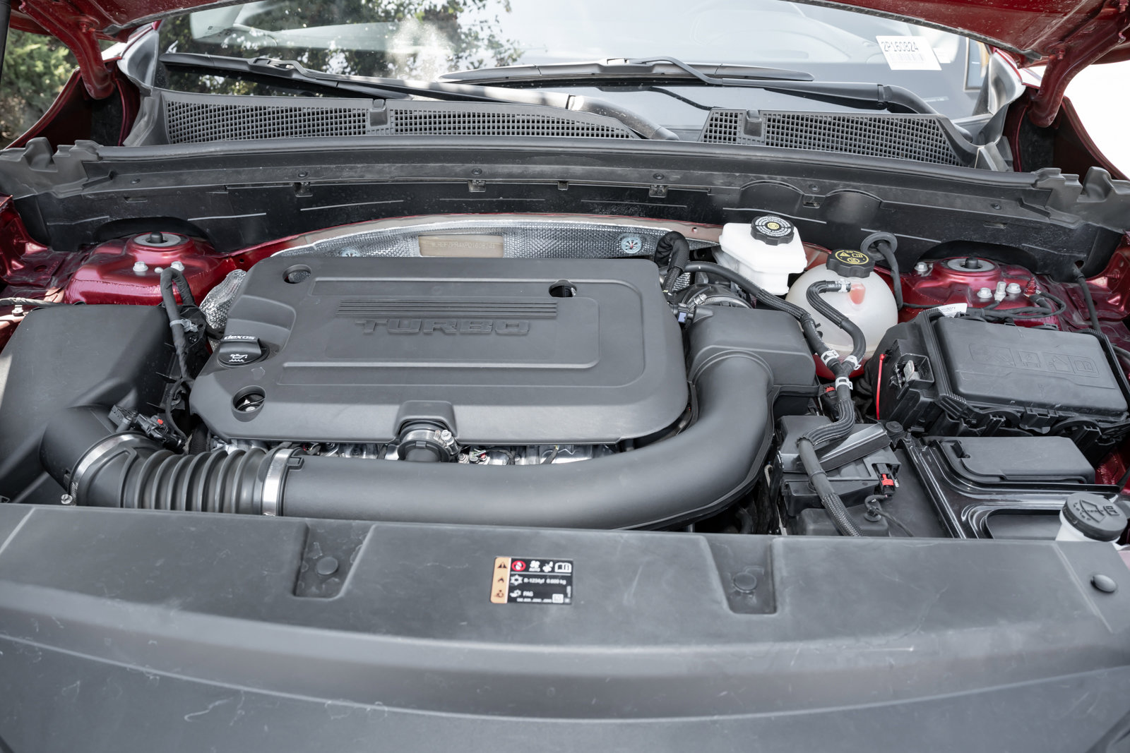 Used 2023 Buick Envision Essence image 13